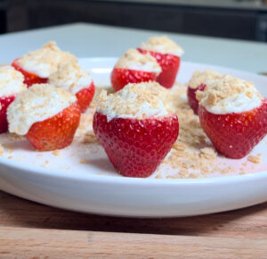 Cheesecake Stuffed Strawberries